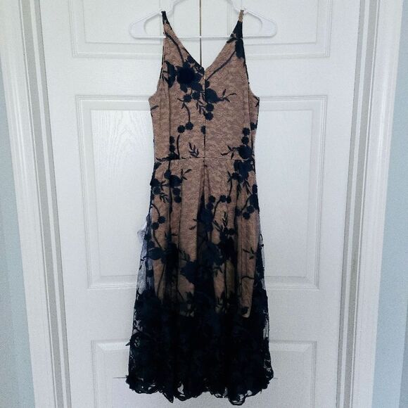 Dress the Population Womens Audrey Midi A-Line 3D Floral Dress Navy Nude Medium - Picture 2 of 13